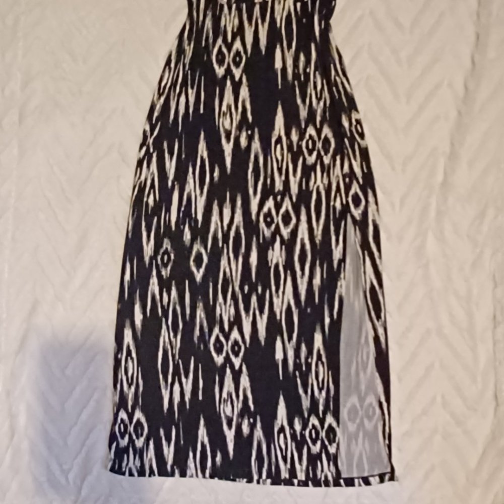 DALIA COLLECTION - Picture 2 of 2